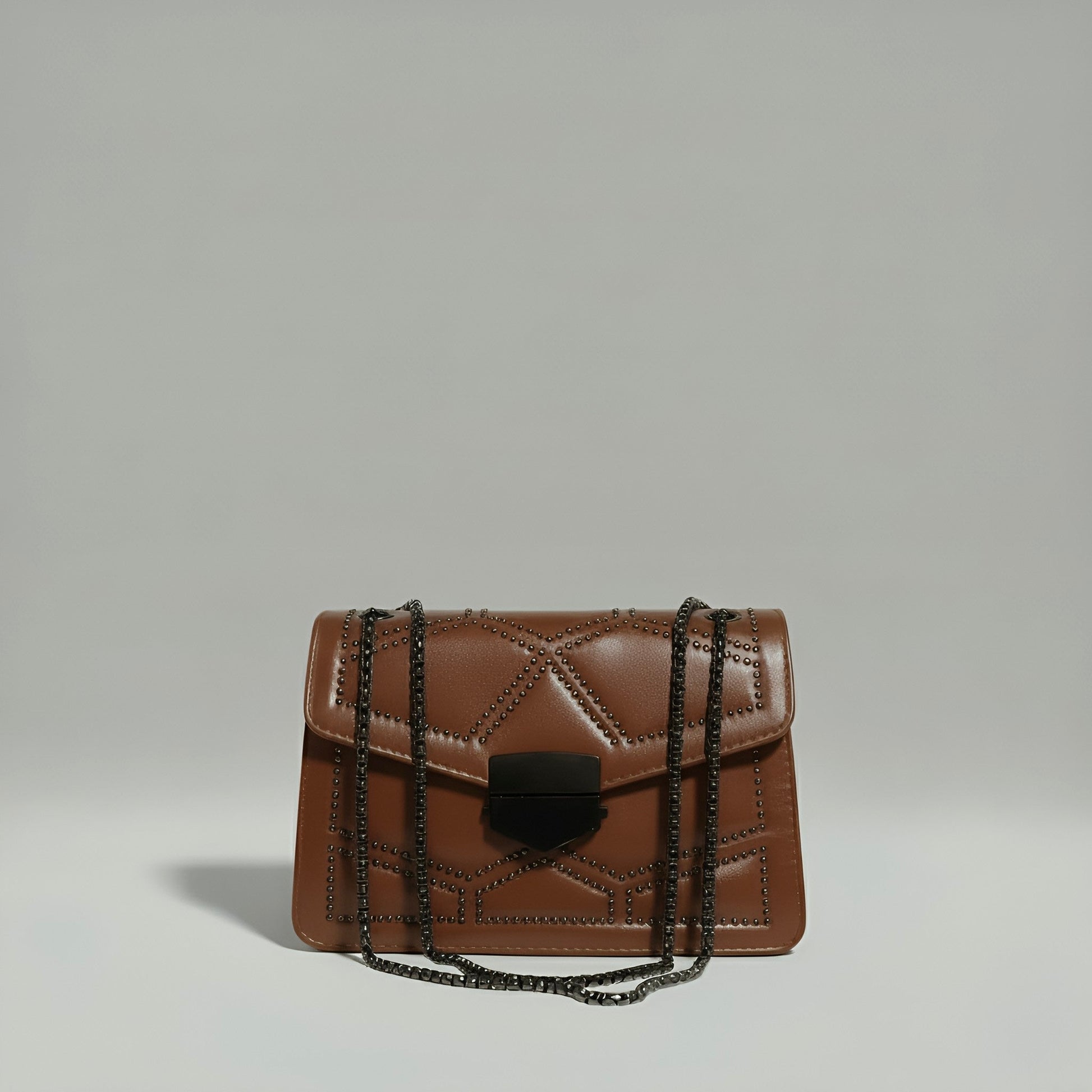 Elegant Aura Crossbody Bag – Chic Chain Strap & Luxurious Leather | Rotta - Velora Luxury Fashion