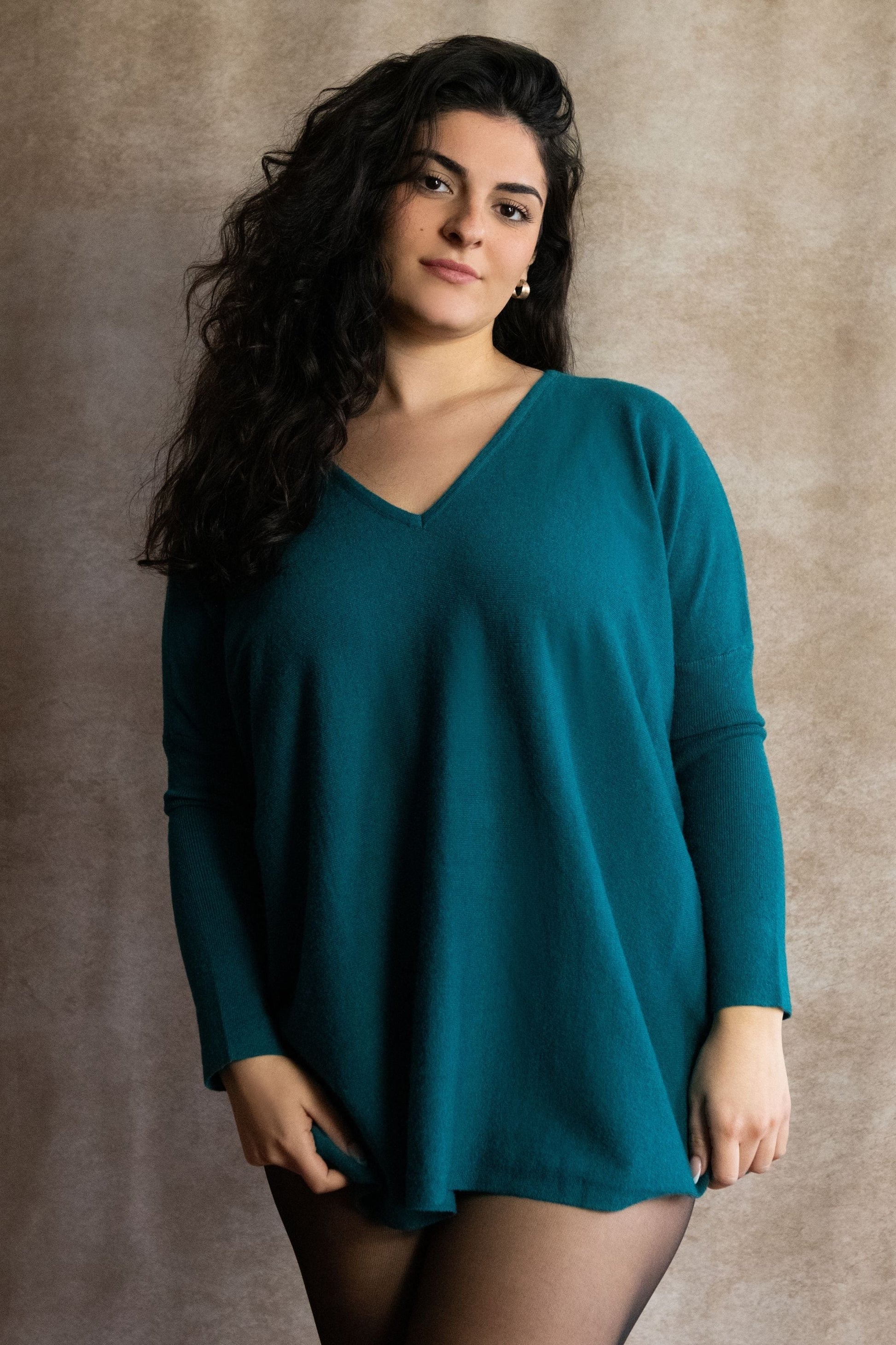 Emma V-Neck Oversize Sweater Long Sleeve Loose Fit Soft Knit Casual Cozy - Velora Luxury Fashion