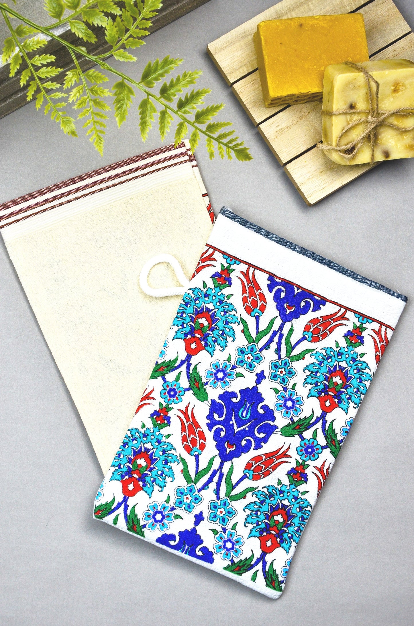 Exfoliating Glove - Velora Luxury Fashion