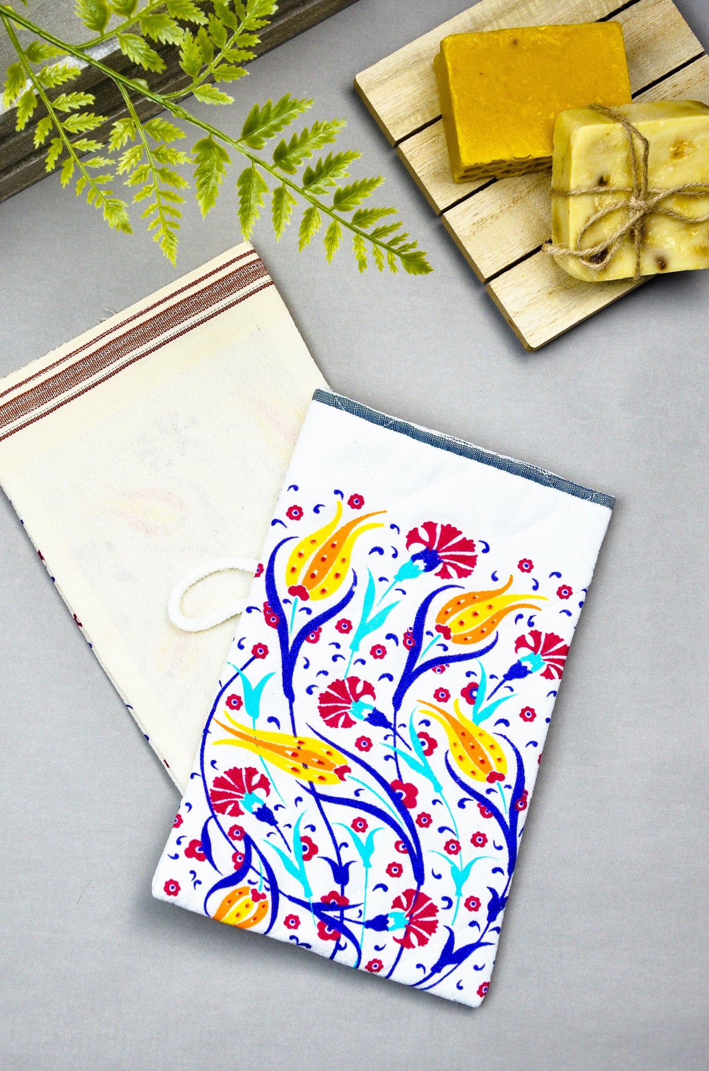 Exfoliating Glove - Velora Luxury Fashion