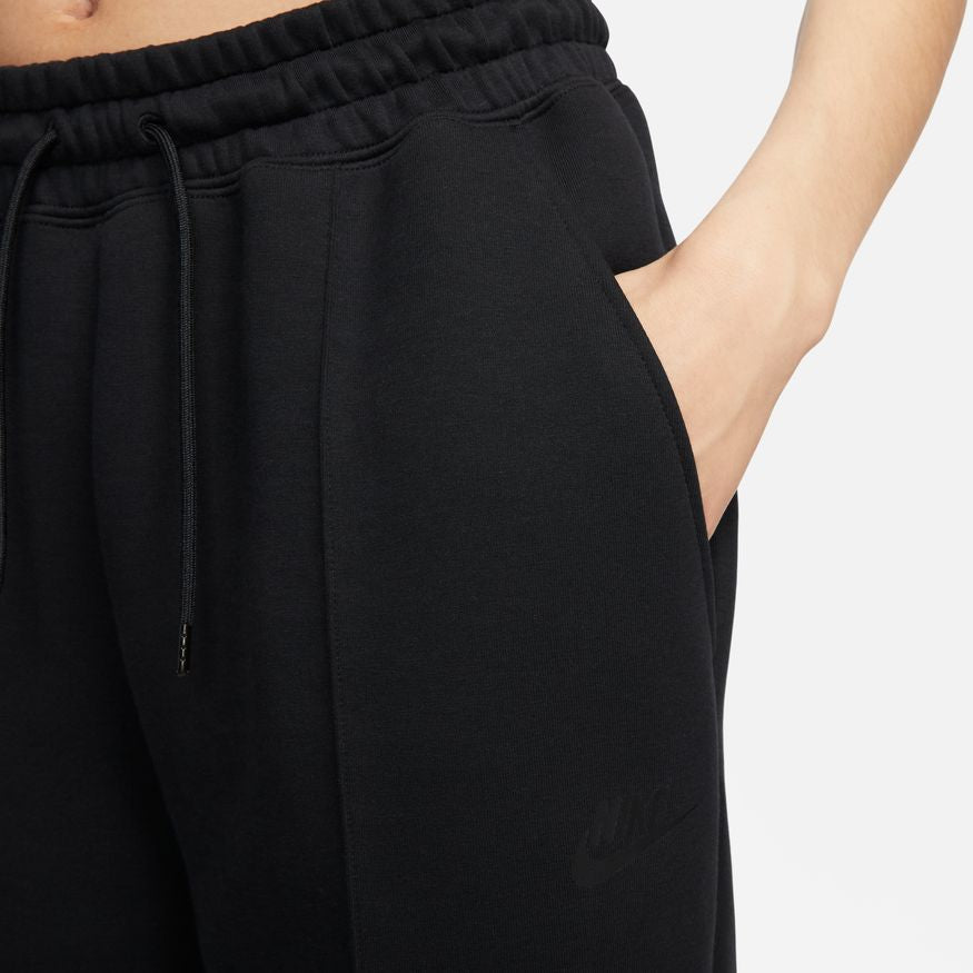 W Nike Sportswear Tech Fleece FB8330-010 - Velora