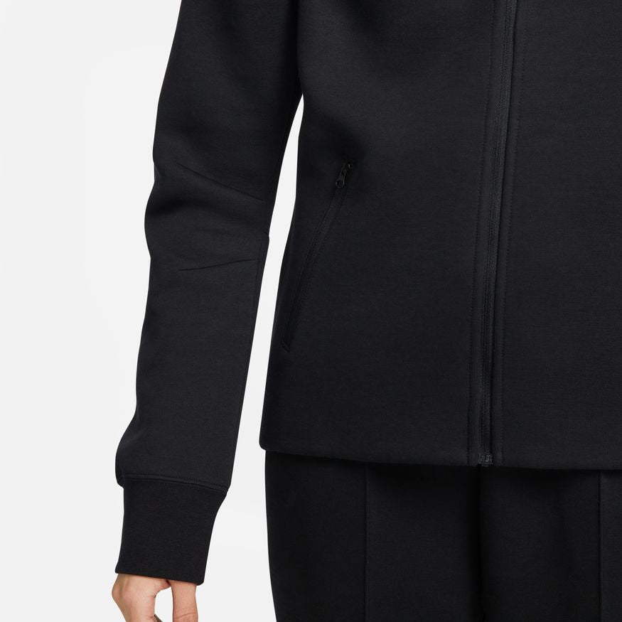 W Nike Sportswear Tech Fleece Windrunner FB8338-010 - Velora
