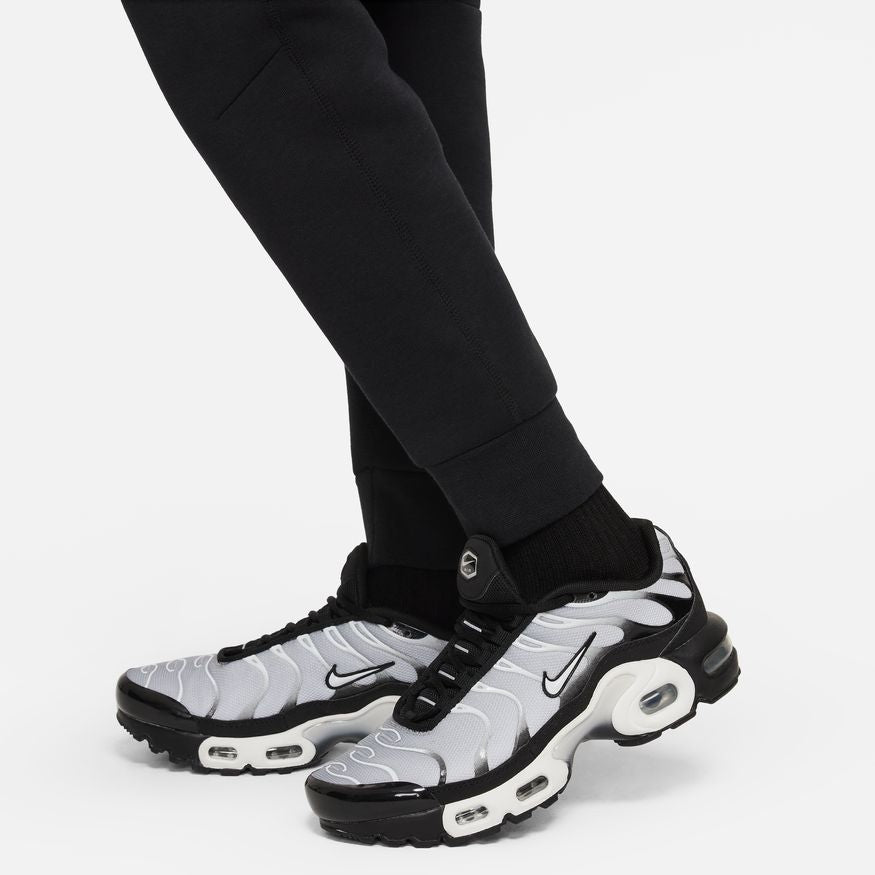 B NSW TECH FLC PANT FD3287-010 - Velora