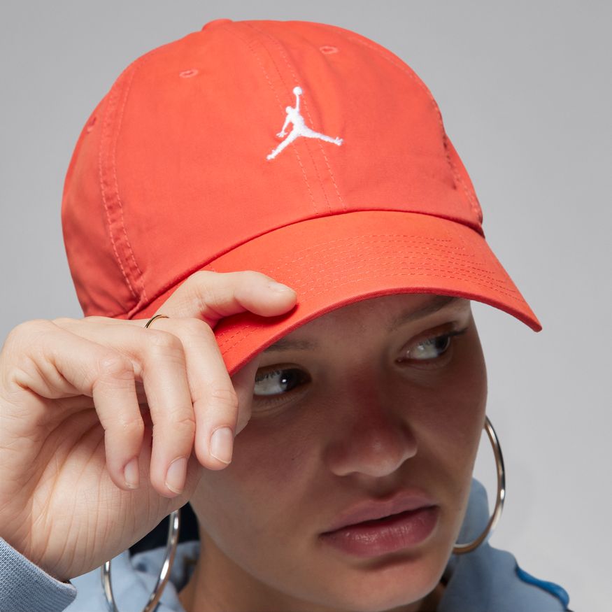 Jordan Club Cap FD5185-604 - Velora