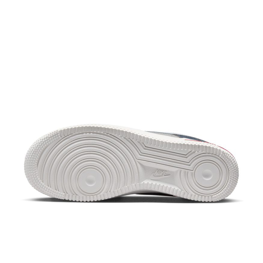WMNS AIR FORCE 1 '07 SE FJ1408-400 - Velora