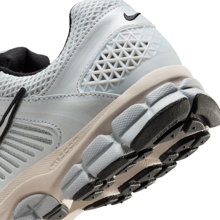 W Nike Zoom Vomero 5 FN6742-002 - Velora