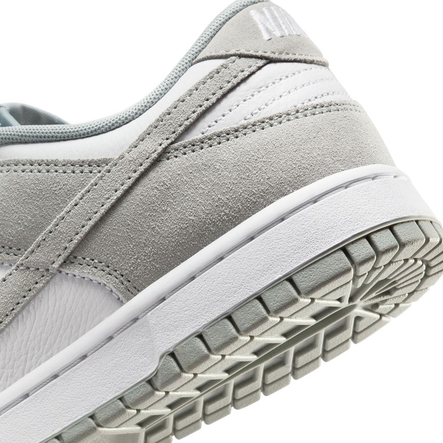 M Nike Dunk Low Retro SE Leather/Suede FQ8249-101 - Velora