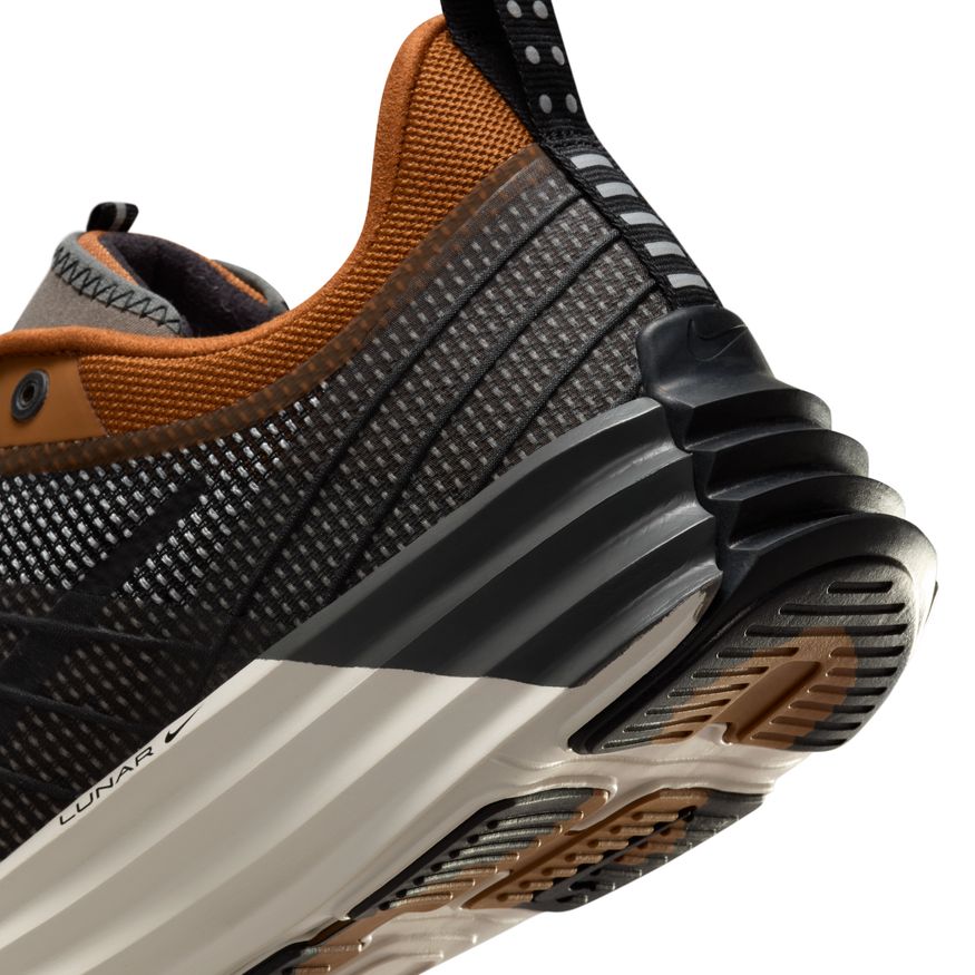M Nike Lunar Roam SE FZ8116-200 - Velora