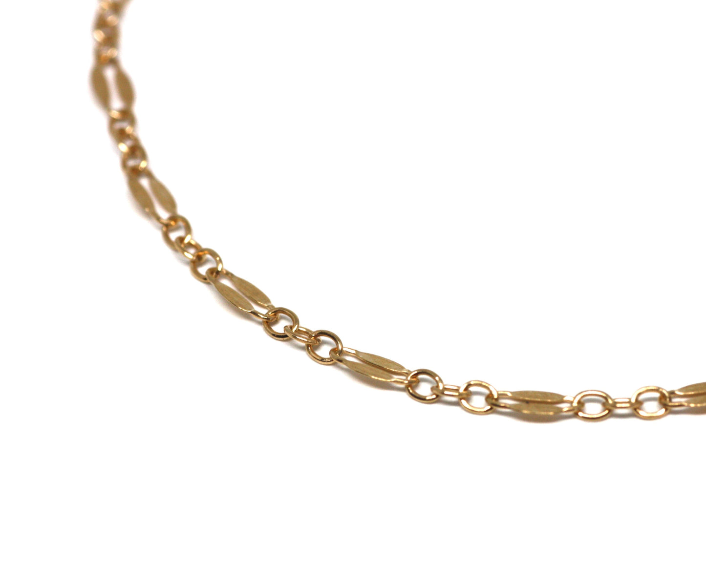Flat Oval Links Gold Chain Bracelet - Velora Luxury Fashion