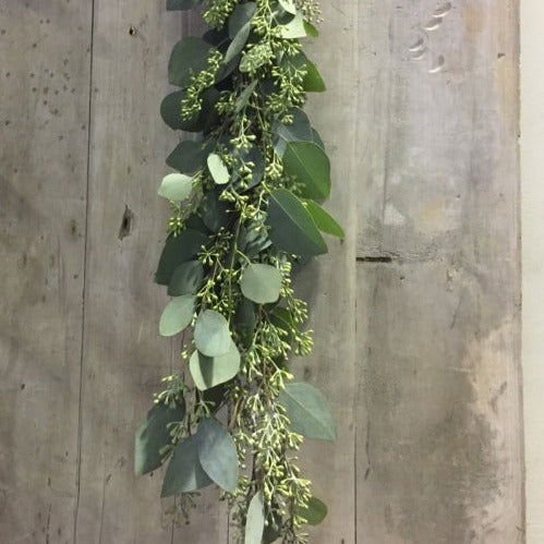 Fresh Garland Table Runner  - Eucalyptus, Baby' Breath, Ruscus - Velora Luxury Fashion