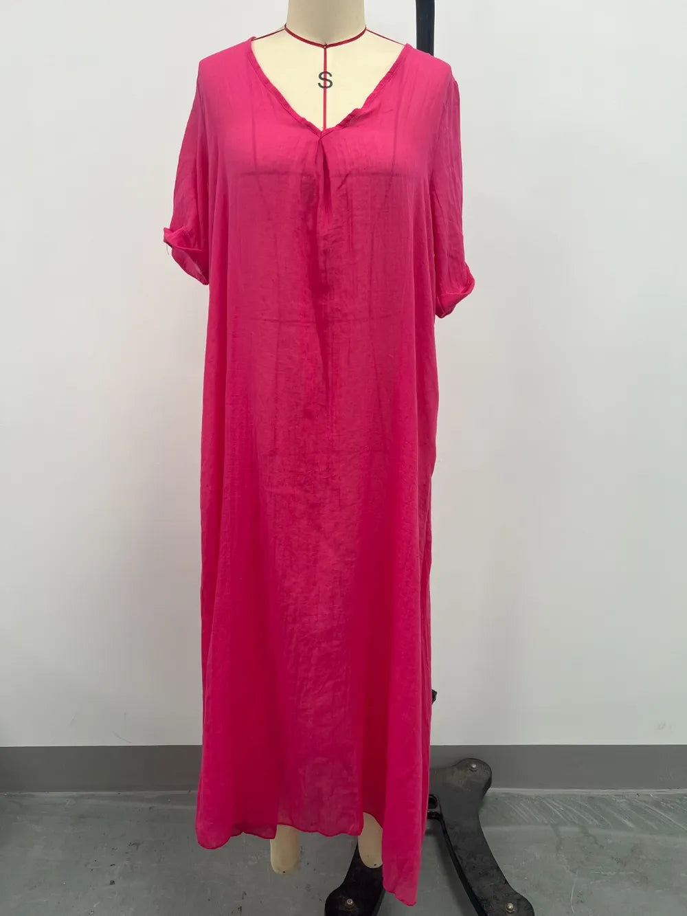 Full Size V-Neck Short Sleeve Midi Dress Plus Size - Velora Luxury Fashion