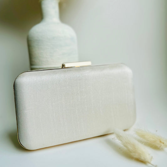 SAIRA BANOO Clutch - Velora Luxury Fashion