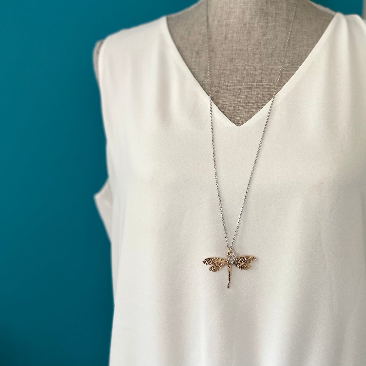 Gold Dragonfly Necklace - Velora Luxury Fashion