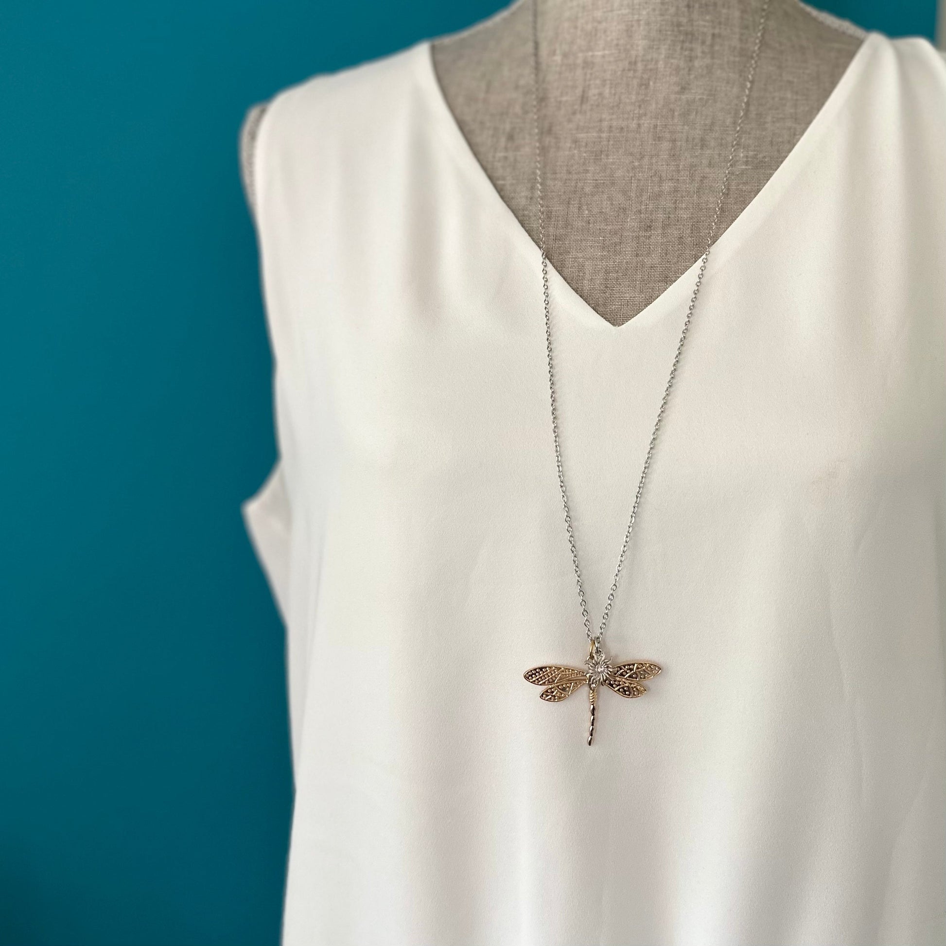 Gold Dragonfly Necklace - Velora Luxury Fashion