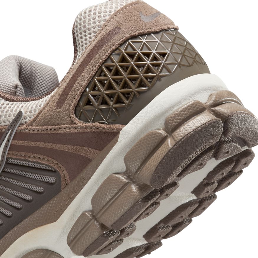M Nike Zoom Vomero 5 HF1553-004 - Velora
