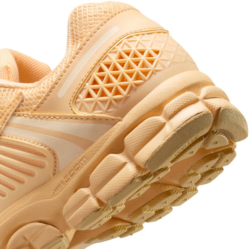 M Nike Zoom Vomero 5 HF5493-200 - Velora