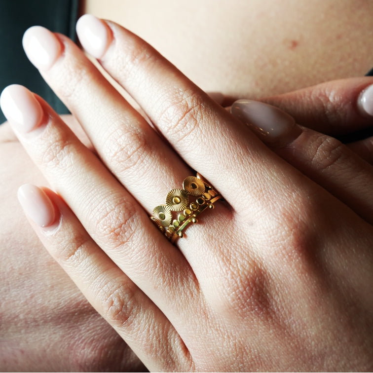 HIYAS: Fit for a Queen - the Crown Ring. - Velora Luxury Fashion