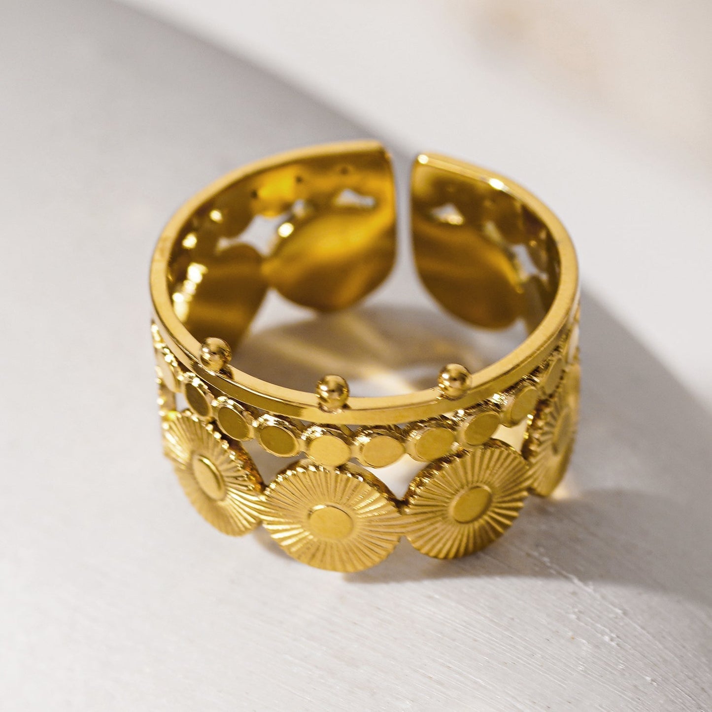 HIYAS: Fit for a Queen - the Crown Ring. - Velora Luxury Fashion