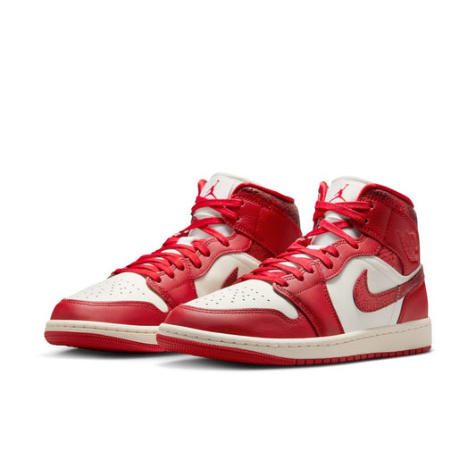 W Air Jordan 1 Mid SE HJ9337-106 - Velora
