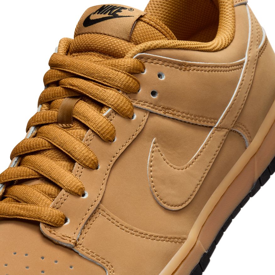 M Nike Dunk Low Retro SE HQ1932-700 - Velora