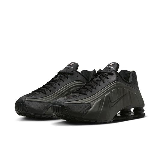 M Nike Shox R4 HQ1988-001 - Velora