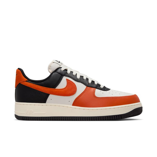 M Nike Air Force 1 '07 LV8 HQ4987-010 - Velora