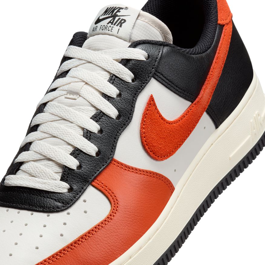 M Nike Air Force 1 '07 LV8 HQ4987-010 - Velora