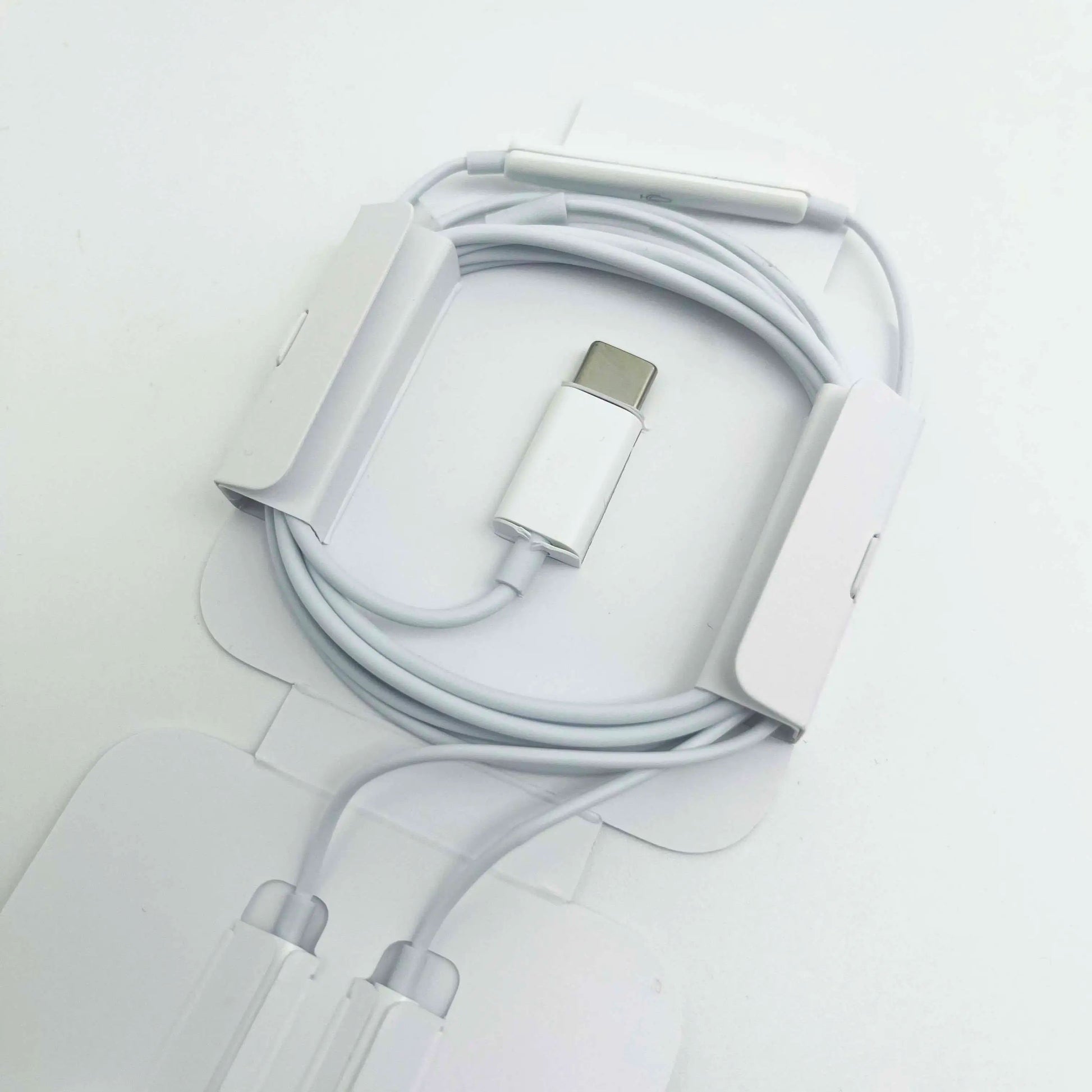 US Stock Hot Selling Wired Type-C Earphone In-Ear Gaming USB C Headphones Earbuds with Mic for iPhone 15 16 Velora