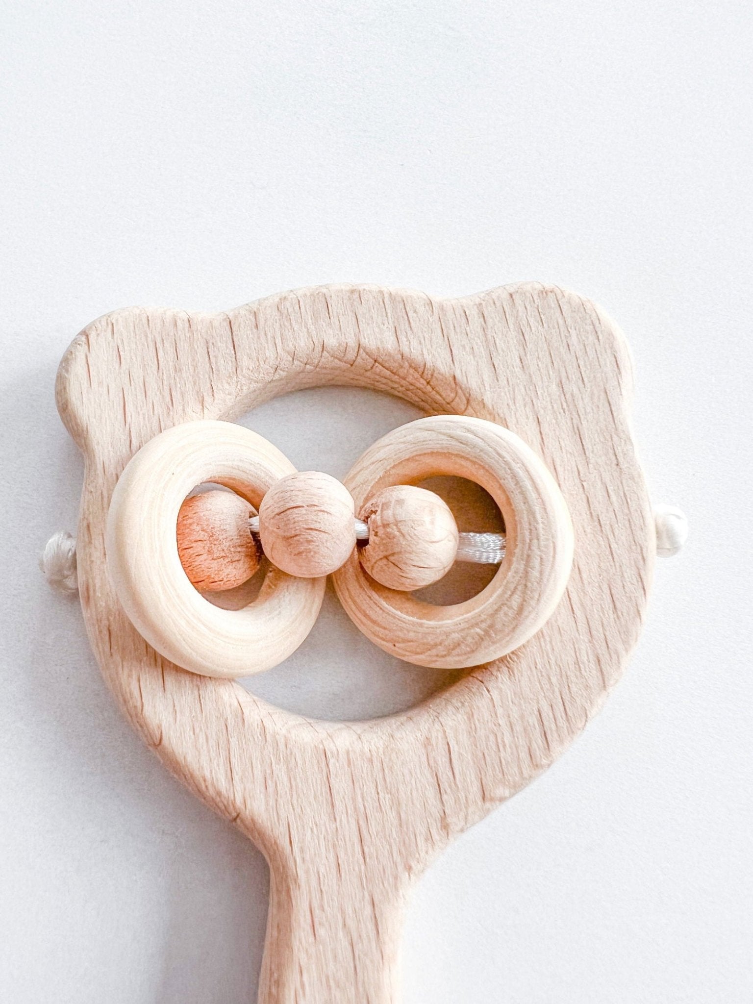 Hochet ourson tout en bois - Velora Luxury Fashion