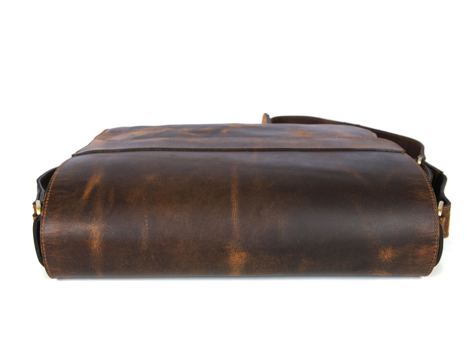 Husdon Leather Messenger Bag - Saddleback - Velora Luxury Fashion