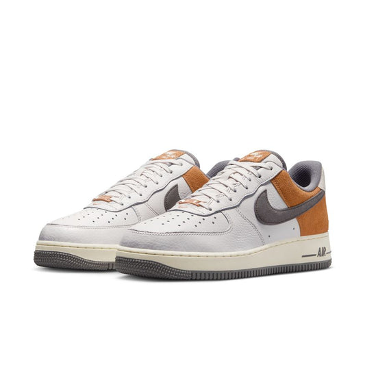 M Nike Air Force 1 '07 LV8 IB7718-030 - Velora