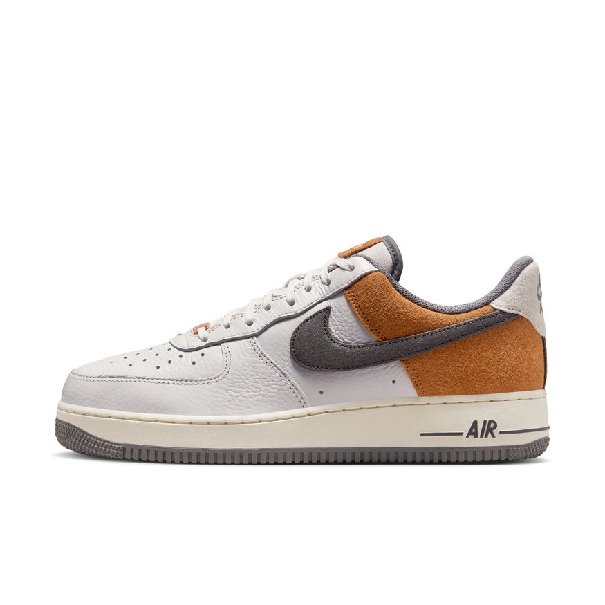 M Nike Air Force 1 '07 LV8 IB7718-030 - Velora