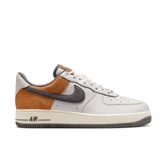 M Nike Air Force 1 '07 LV8 IB7718-030 - Velora