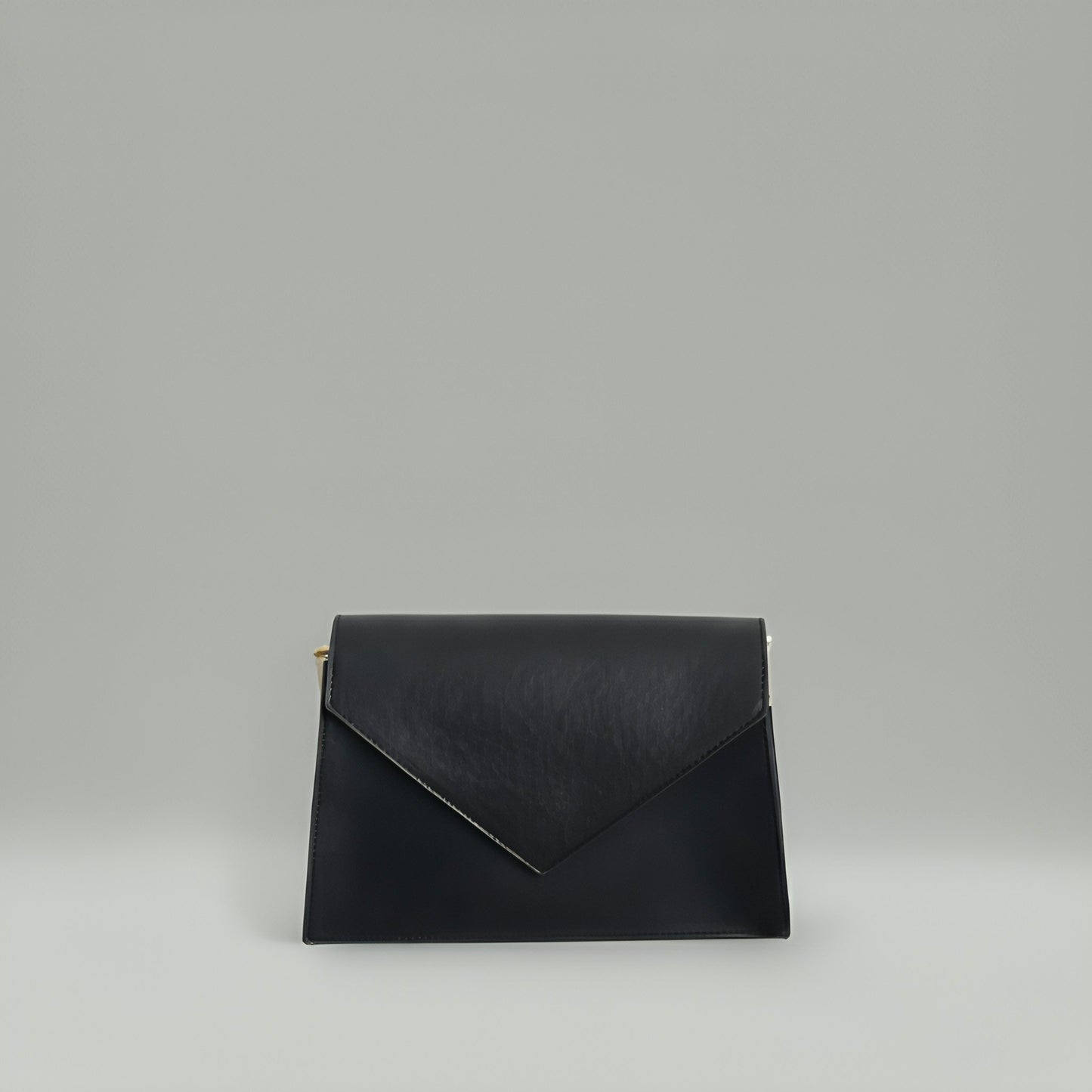 SOHO - Elegant Leather Envelope Crossbody Bag – Classic Black & Terracotta Brown rottaofficial