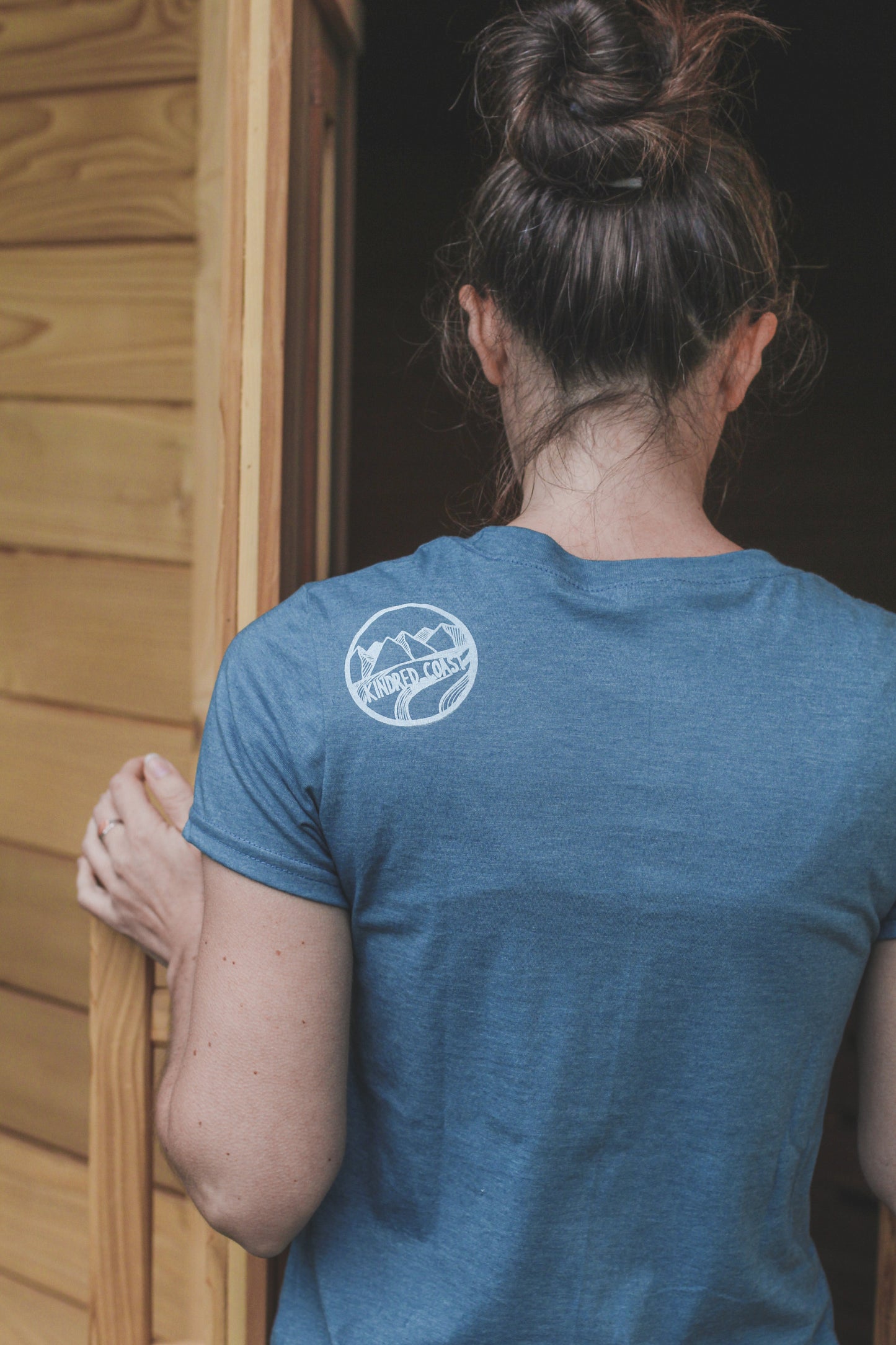 VAN ISLE WAVE - Women's Eco Tee - Heather Teal