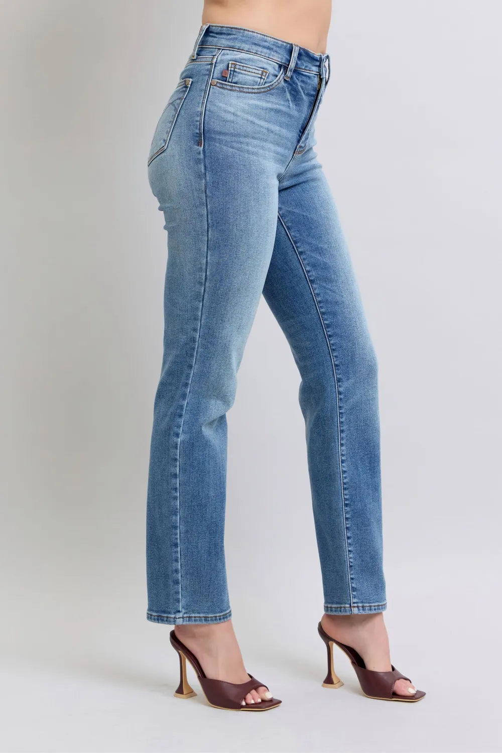 Judy Blue Full Size Run Vintage Wash Thermal Straight Jeans - Velora Luxury Fashion