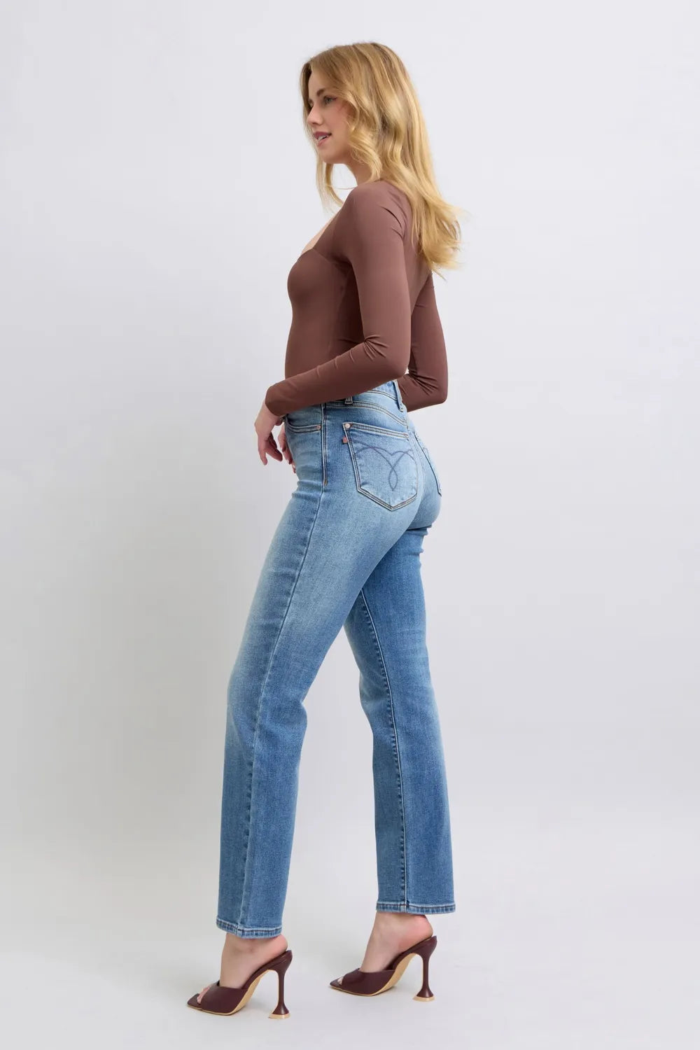 Judy Blue Full Size Run Vintage Wash Thermal Straight Jeans - Velora Luxury Fashion