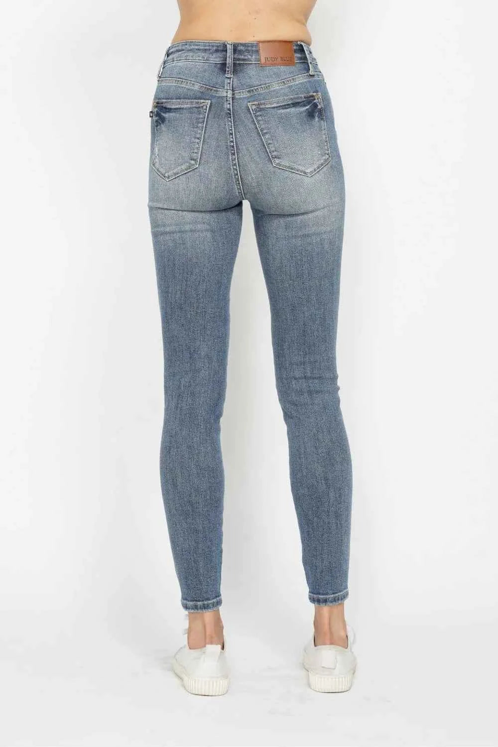Judy Blue Full Size Tummy Control Contrast Wash Skinny Jeans
