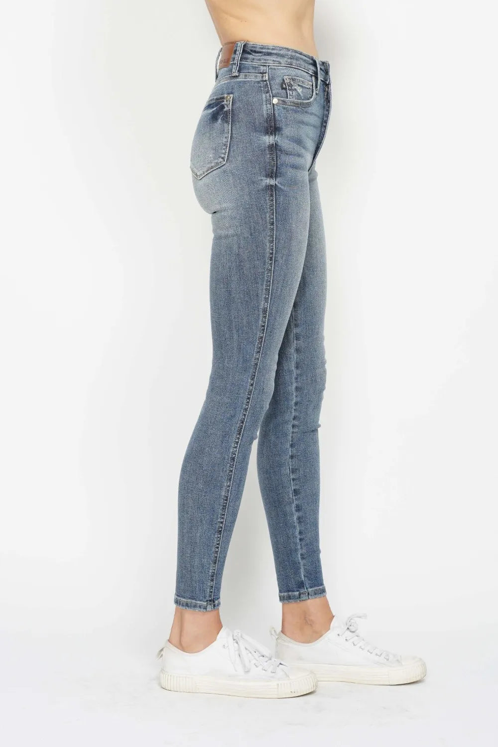 Judy Blue Full Size Tummy Control Contrast Wash Skinny Jeans - Velora
