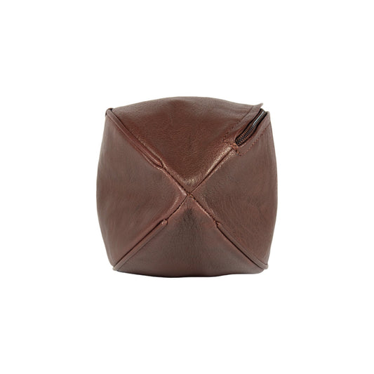 K0011BB | Beauty Case "Palla da Rugby" in Vera Pelle - Colore: Testa Moro - Elastico interno ferma flaconi - Chiusura con lampo - Dimensioni: cm 35 x 14 x 14- Confezione: Sacchetto Tnt - Velora Luxury Fashion