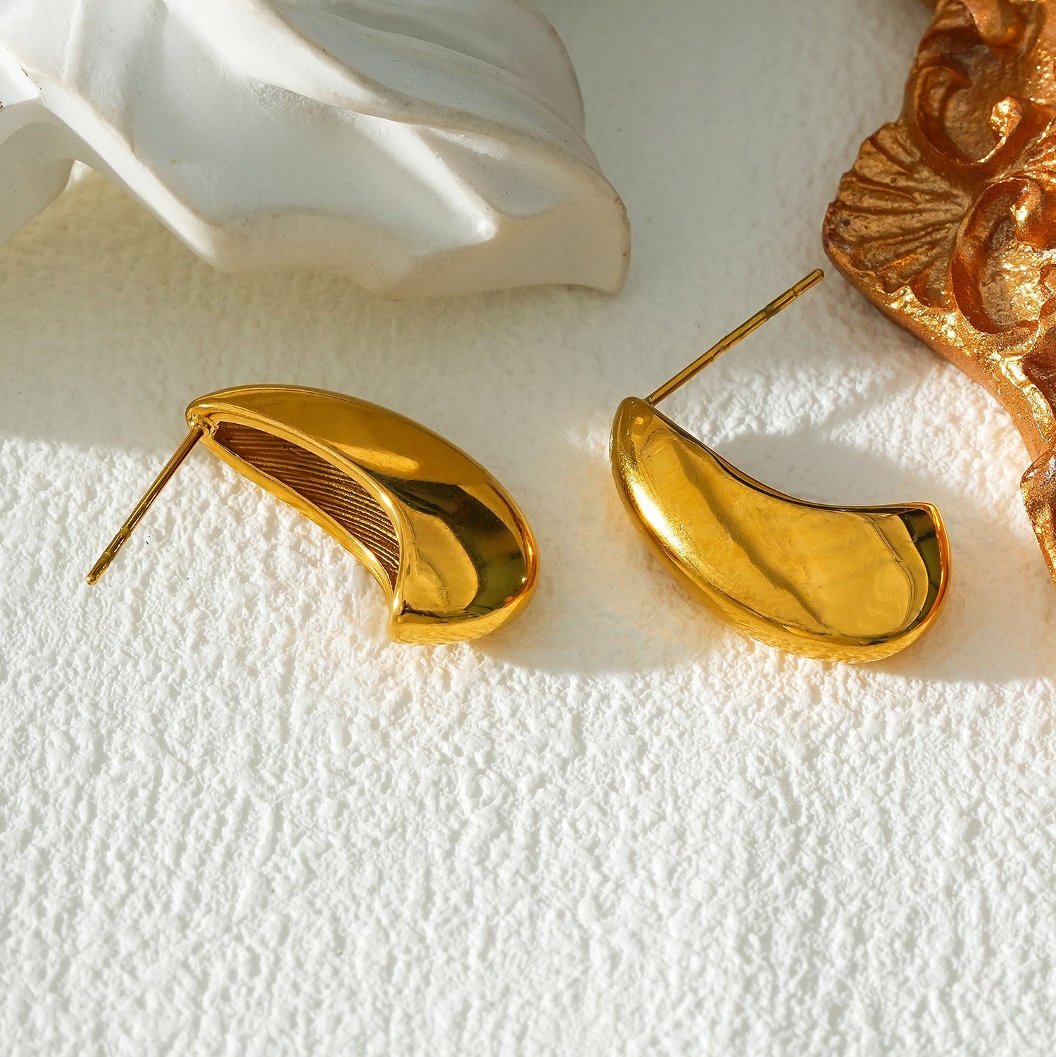 KEENE Gold: Chunky Look Light Weight Geometric Stud Earrings - Velora Luxury Fashion