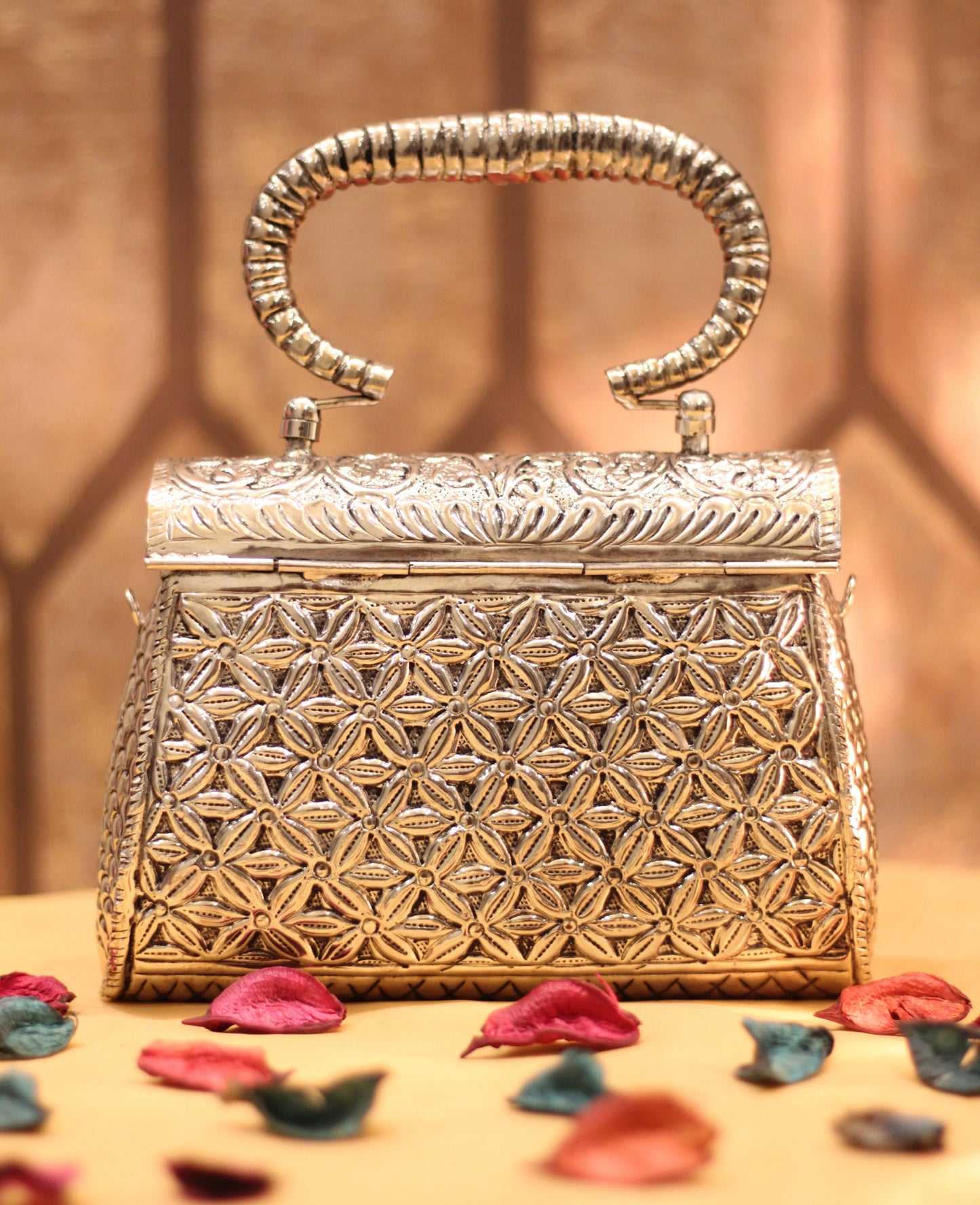 KISHA Silver Clutch - Velora Luxury Fashion