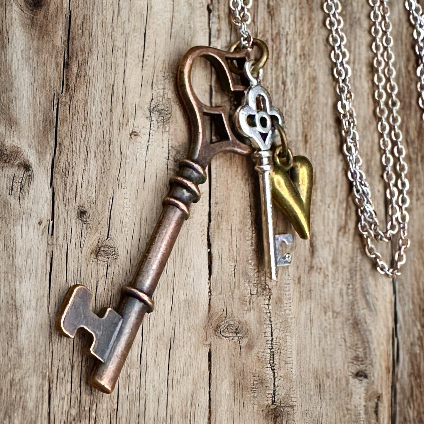 Key to my Heart Necklace - Velora Luxury Fashion