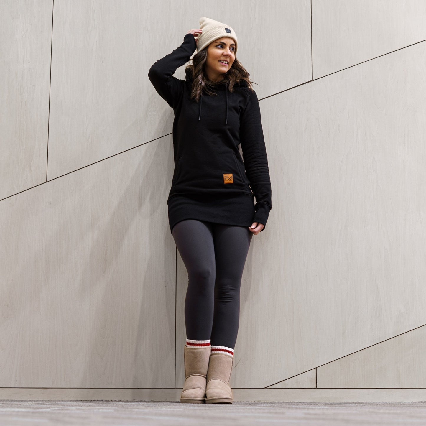Kora Long Hoodie Black - Velora