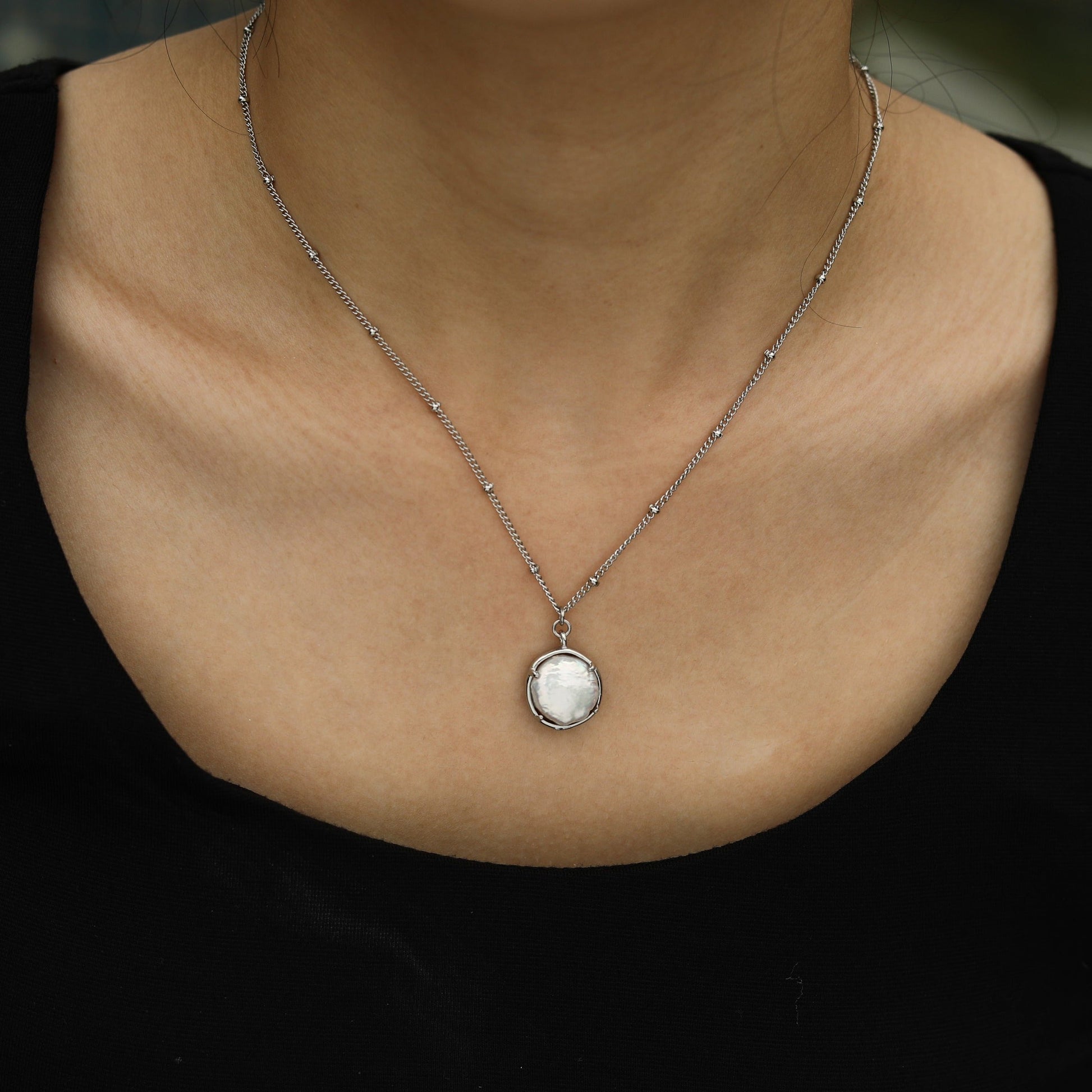 LERATI Beaded Chain with an Encased Fresh Water Pearl Pendant in Silver - Velora Luxury Fashion