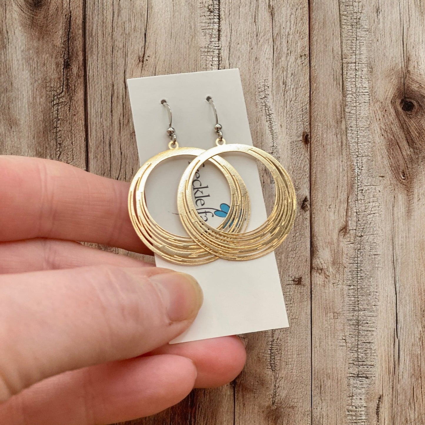 Lightweigh Circle Earrings - Velora Luxury Fashion