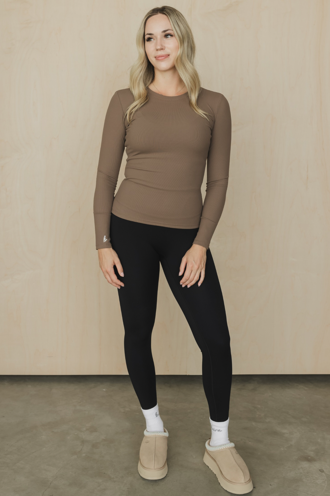 Long Sleeve *Ribbed - Velora Luxury Fashion