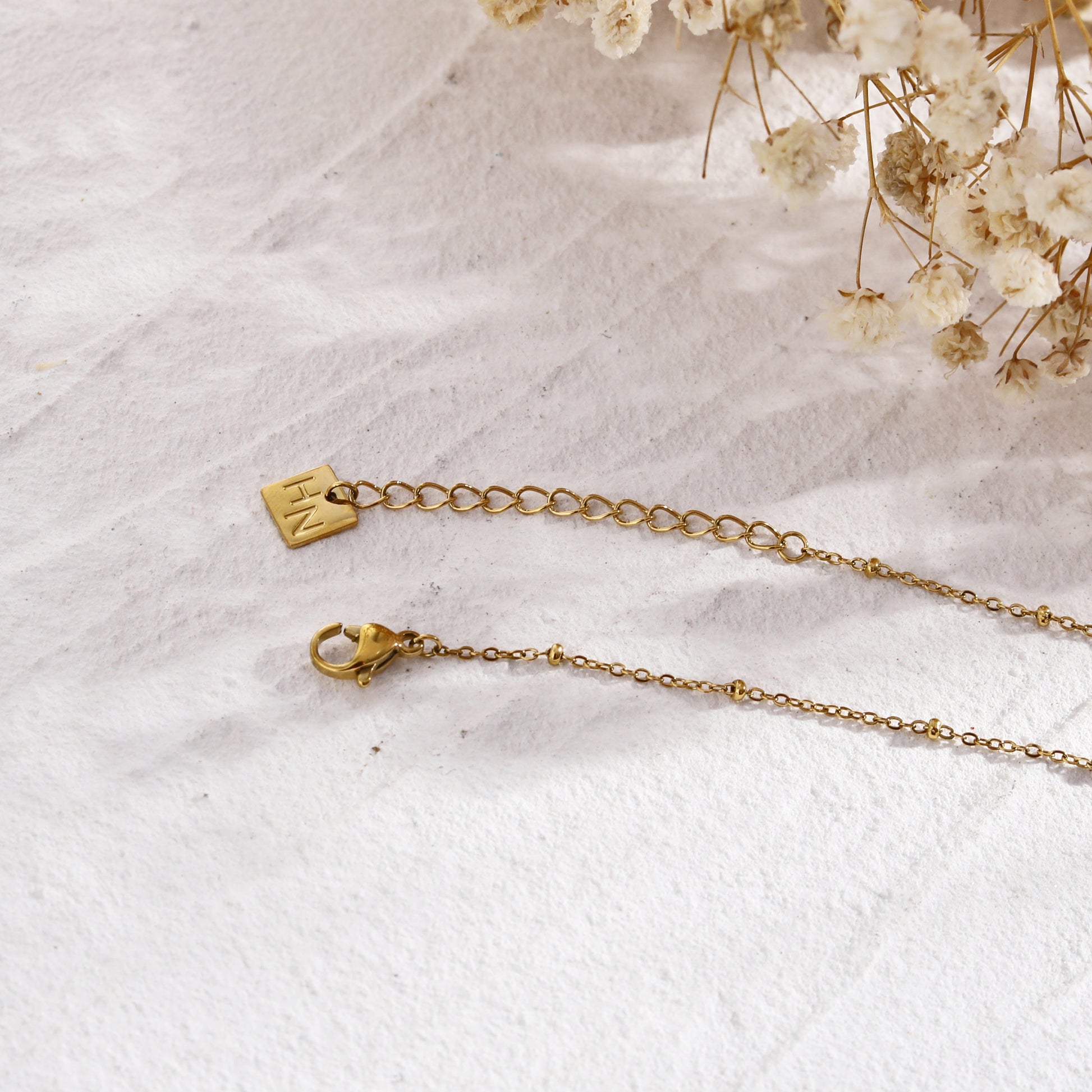 MALVINA Mix Gold Chain with Zirconia Studded Star Pendant - Velora Luxury Fashion