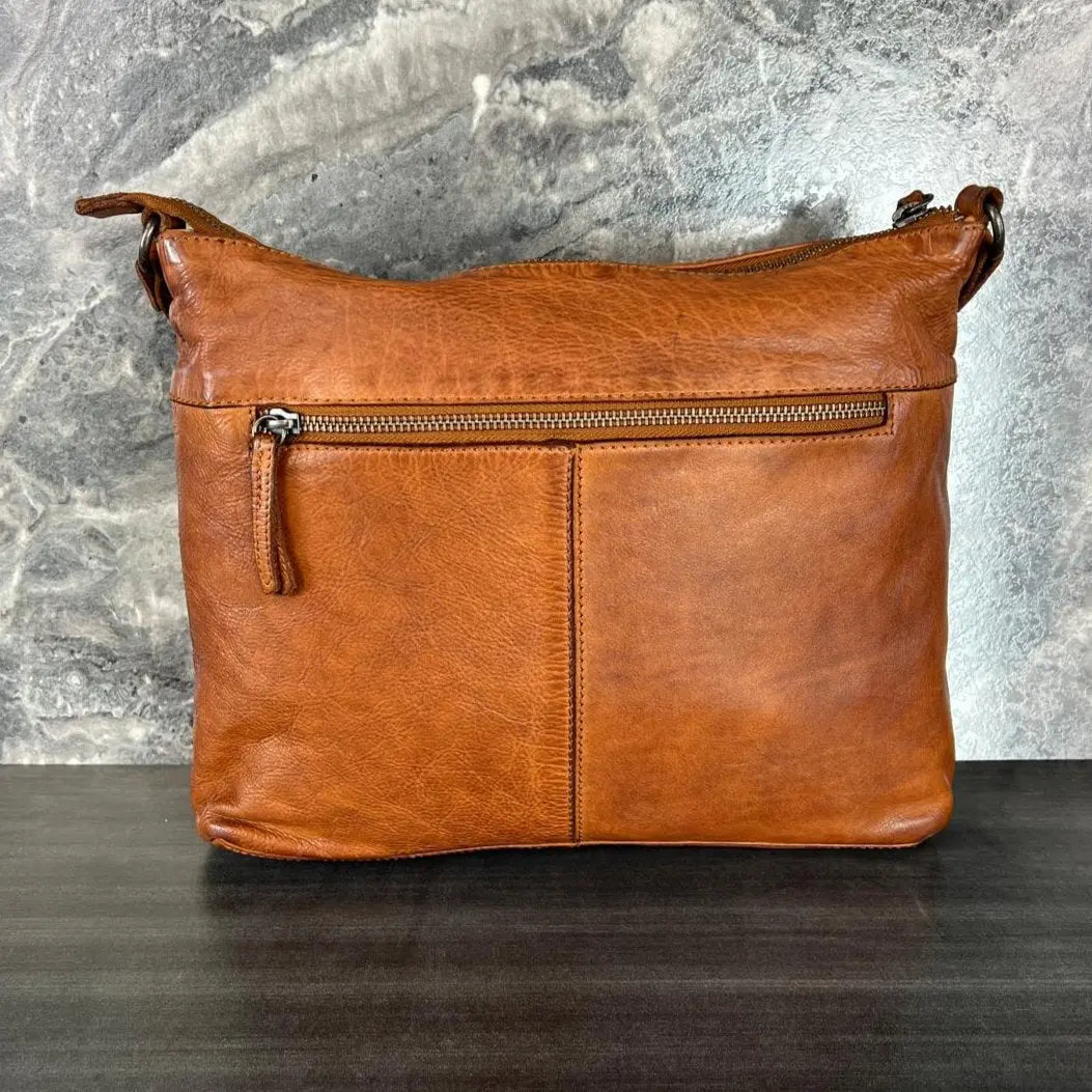MET Leather Crossbody Bag with Dual Zipper Pockets Boutique of Leathers/Open Road