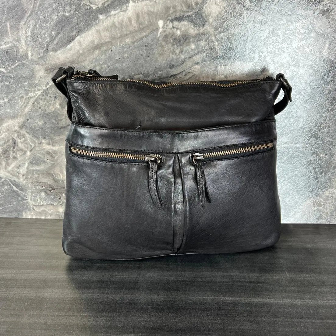 MET Leather Crossbody Bag with Dual Zipper Pockets Boutique of Leathers/Open Road
